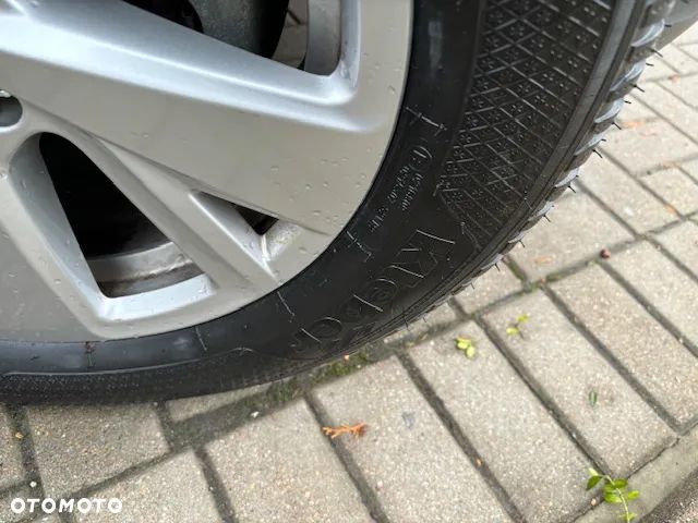 Volkswagen Taigo 1.0 TSI Style DSG - 25