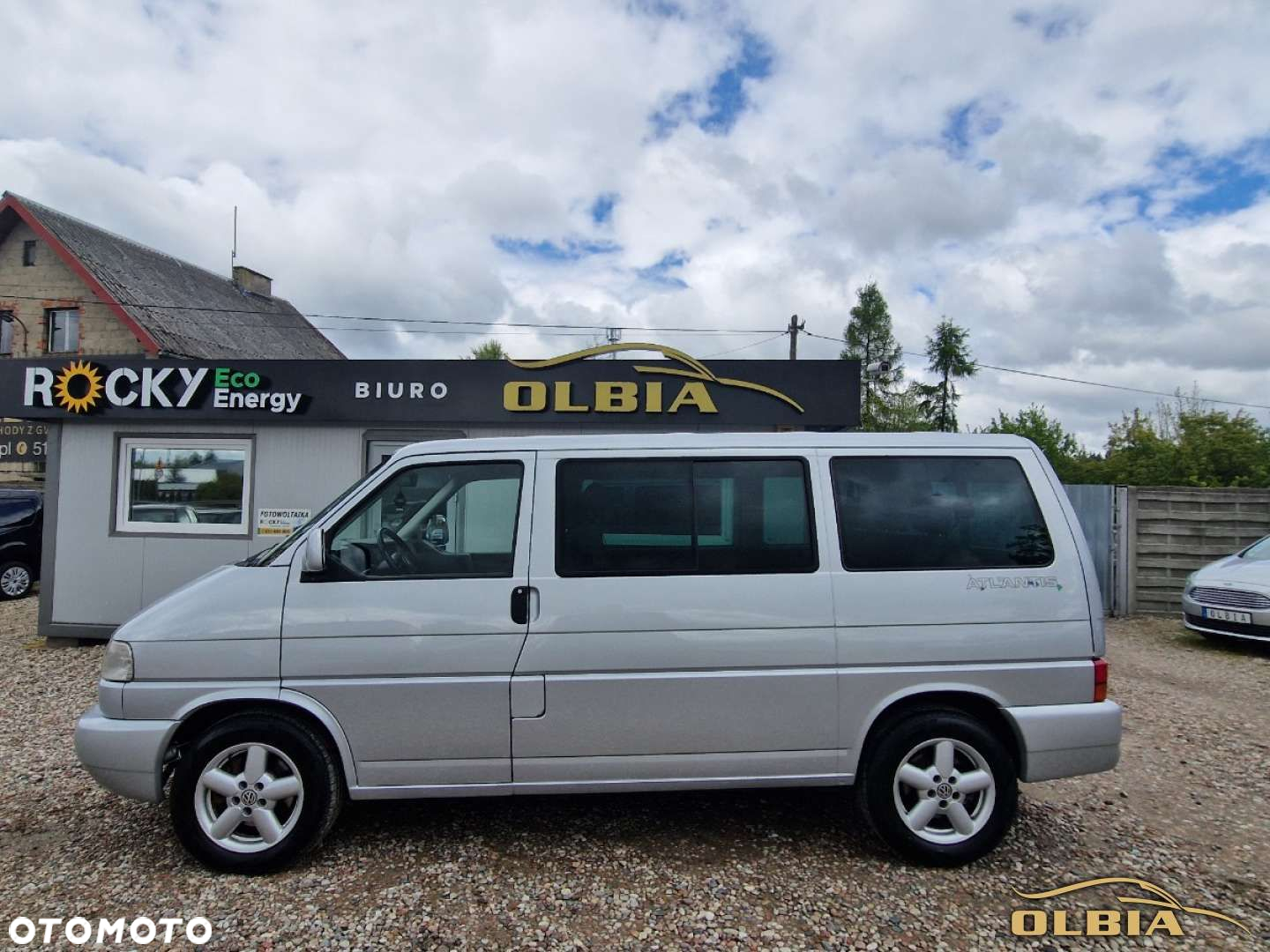 Volkswagen Multivan - 12