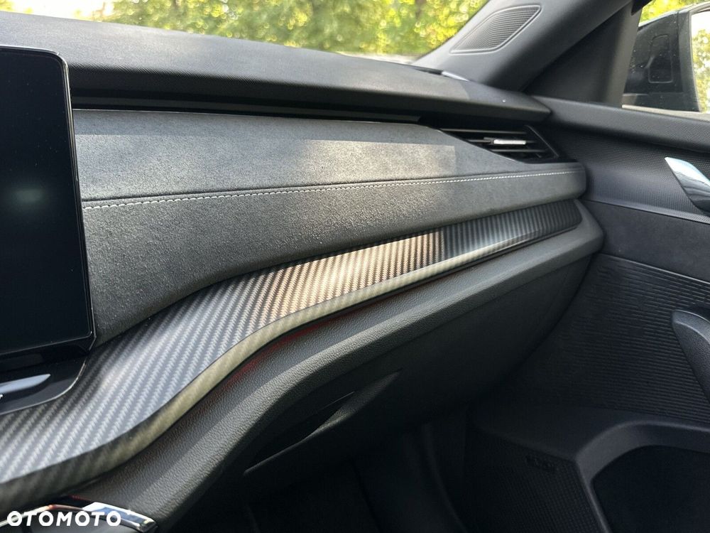 Skoda Octavia 2.0 TDI RS DSG - 33