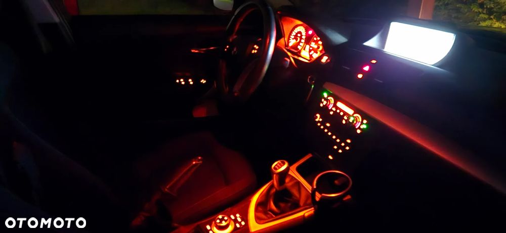 BMW Seria 1 118d DPF Edition Lifestyle - 25