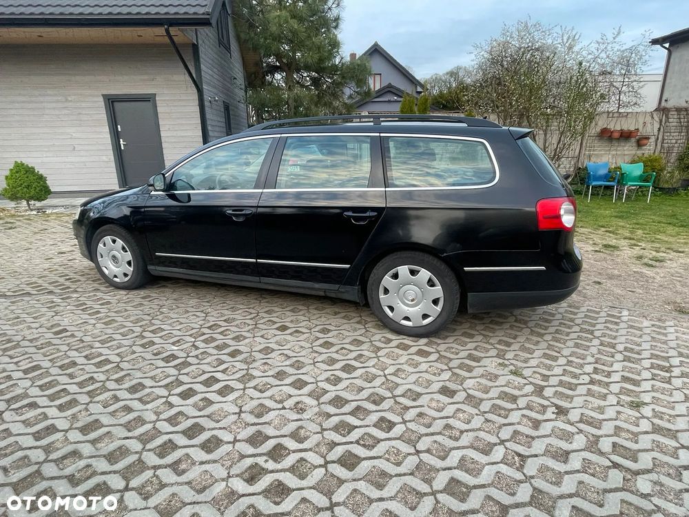 Volkswagen Passat 1.9 TDI Comfortline - 3