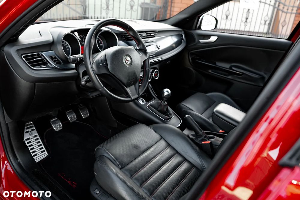 Alfa Romeo Giulietta 1.8 TBi 16V Quadrifoglio Verde - 17