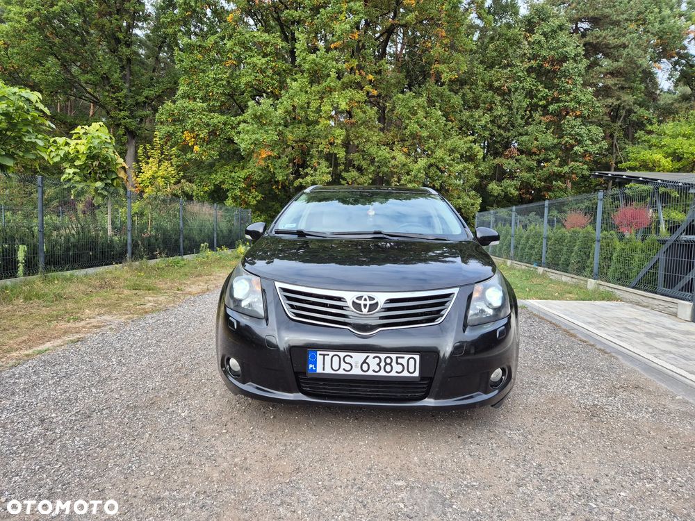 Toyota Avensis 2010 photo 5
