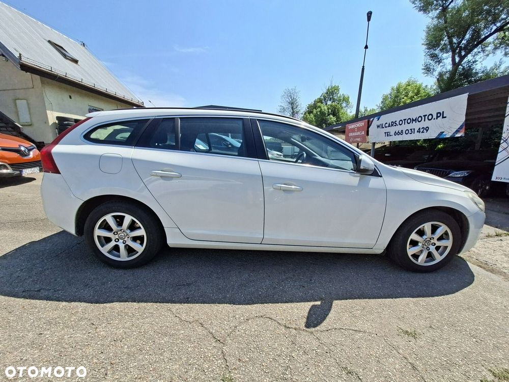 Volvo V60 D3 Momentum - 6