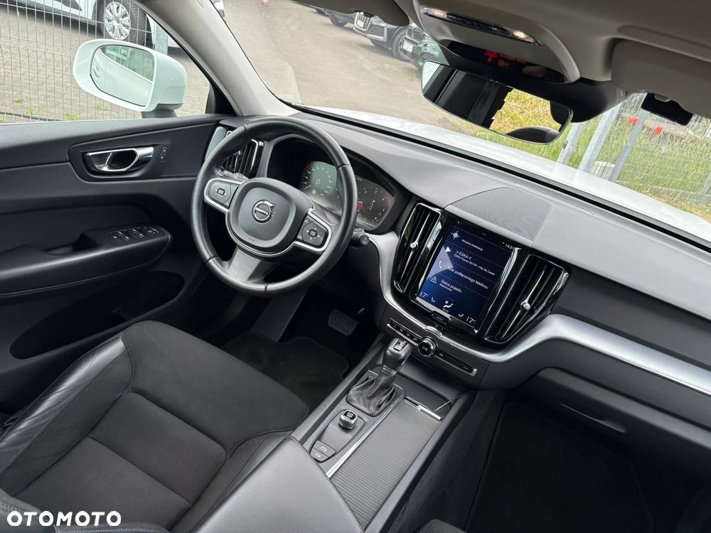 Volvo XC 60 D4 SCR AWD Momentum - 24