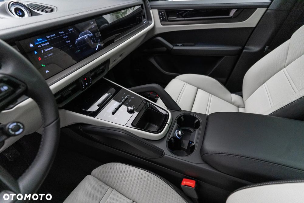 Porsche Cayenne E-Hybrid PHEV - 26