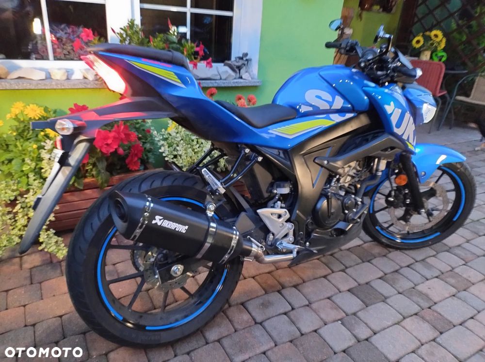 Suzuki GSX - 3