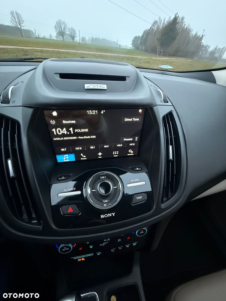 Ford Escape 2.0 EcoBoost AWD Titanium - 19