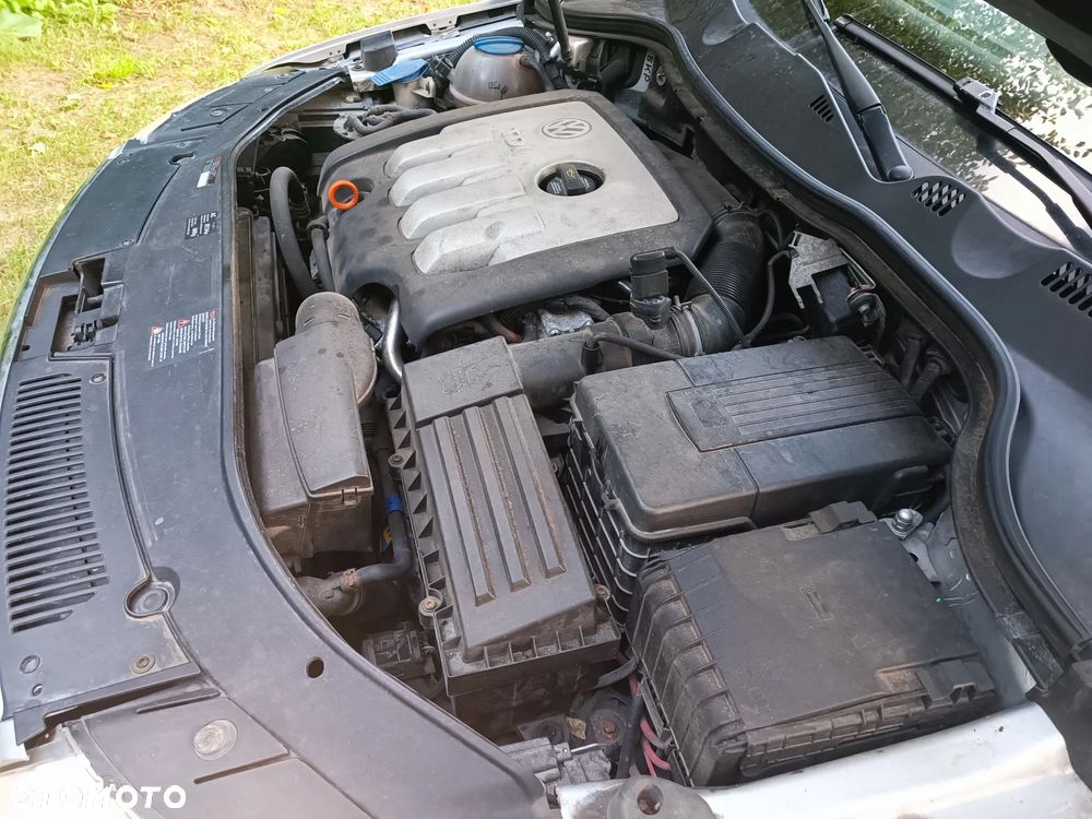 Volkswagen Passat 2.0 TDI 4Mot Highline - 31