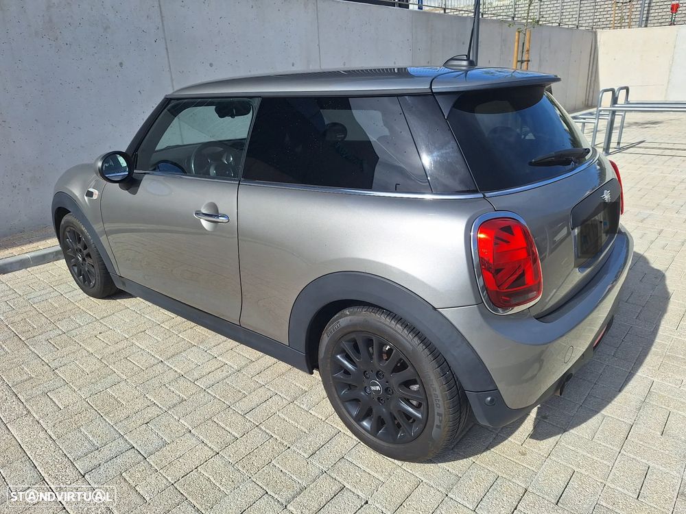 MINI 3 Portas One Aut. - 2
