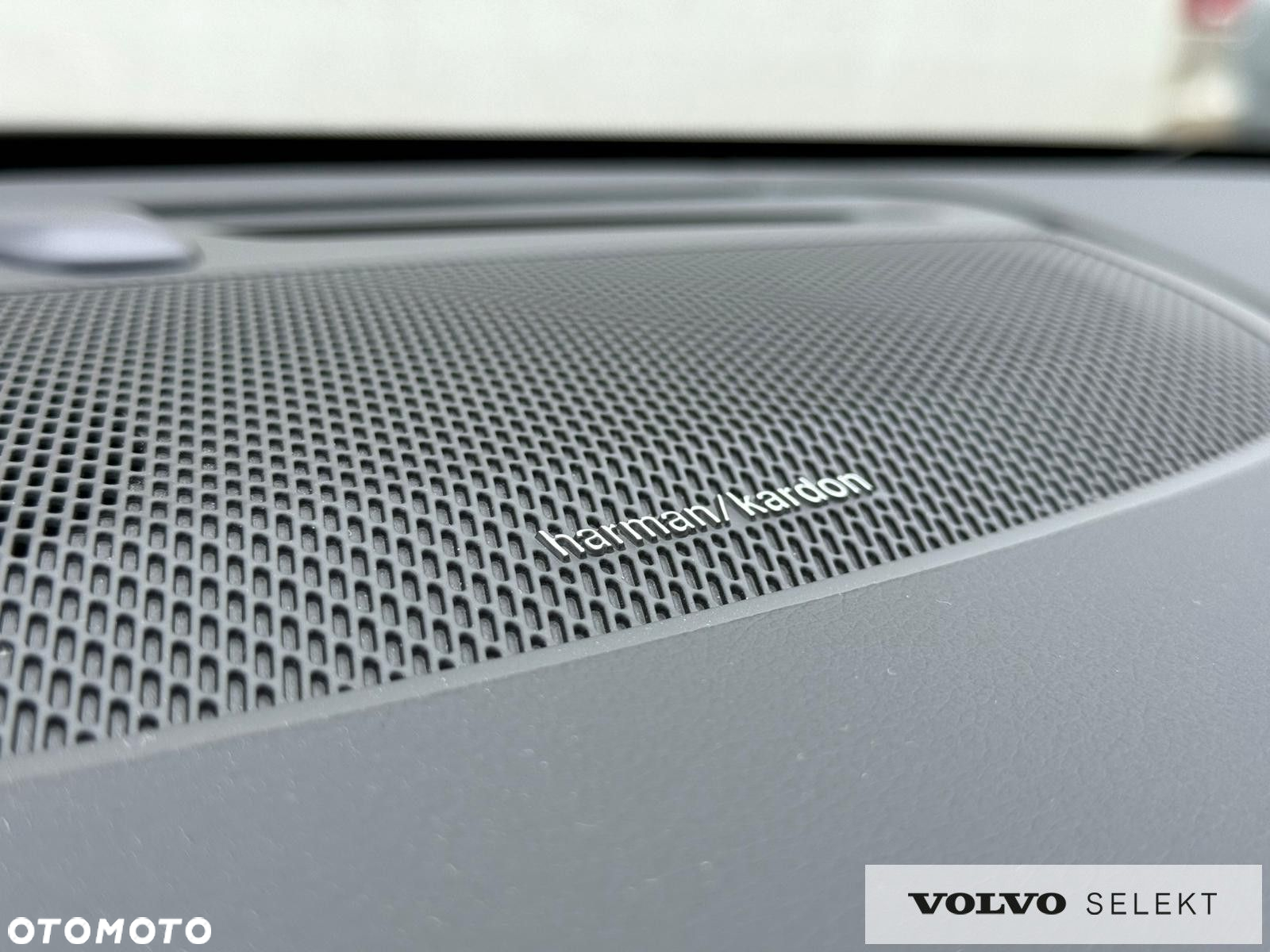 Volvo V60 Cross Country - 29