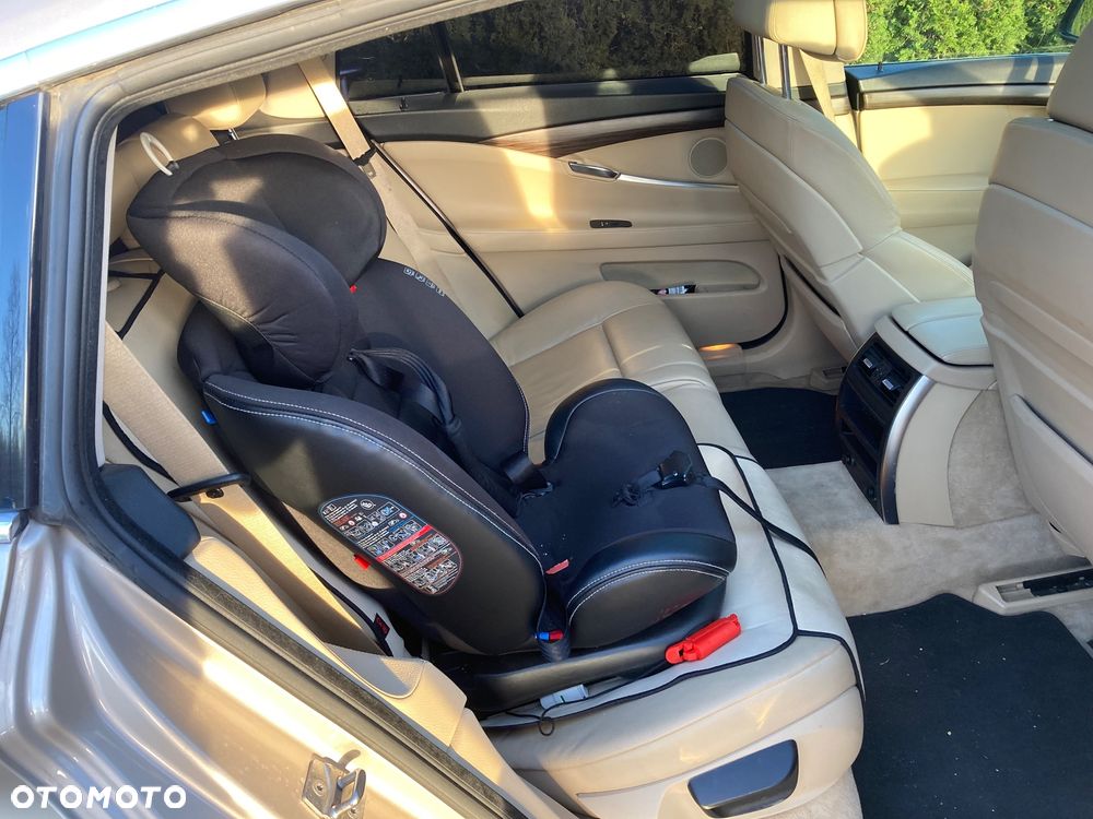 BMW 5GT 530d - 14