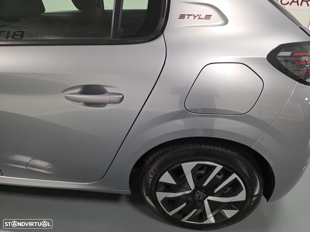 Peugeot 208 1.2 PureTech Style - 19