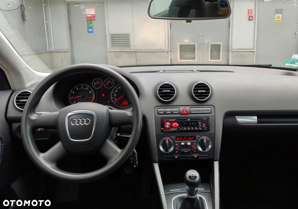 Audi A3 Sportback - 7
