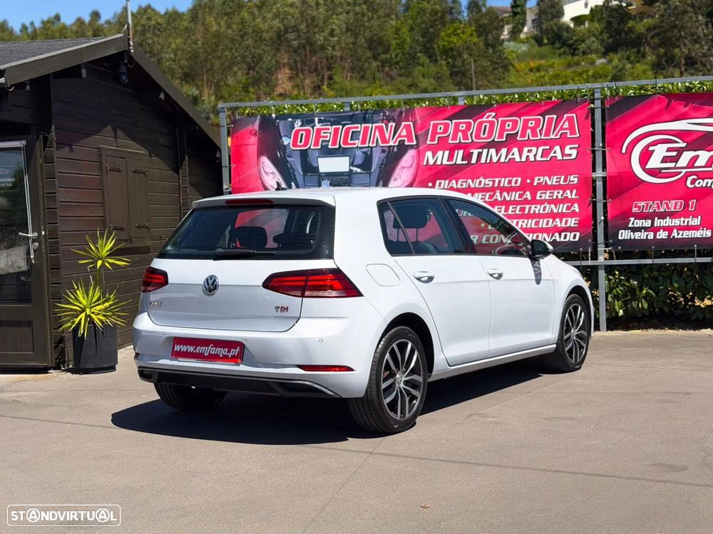 VW Golf 1.6 TDI Confortline - 10