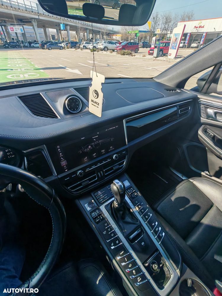 Porsche Macan - 14