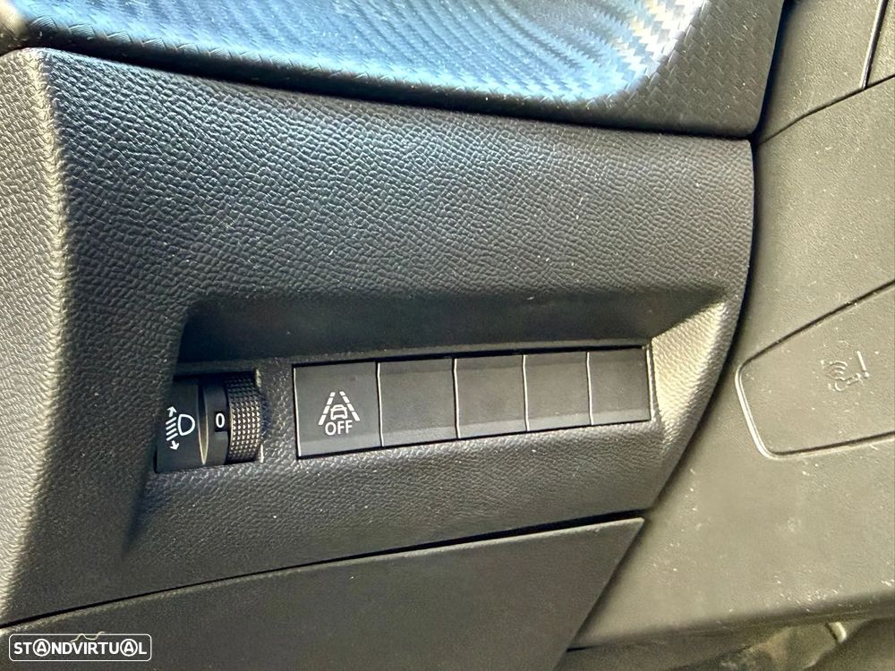 Peugeot 208 PureTech 100 Allure Pack - 30