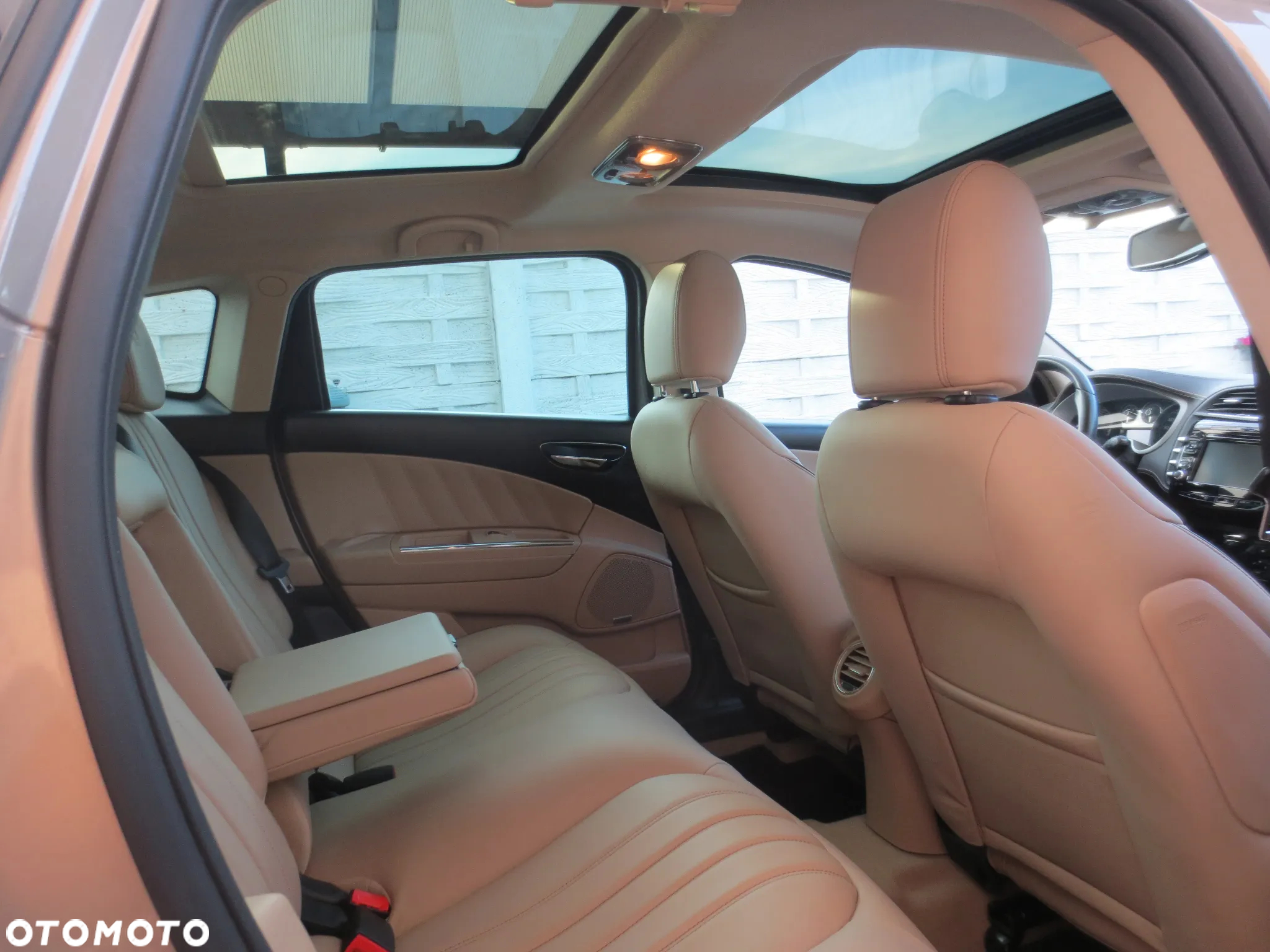 Lancia Delta 1.8 T-Jet Executive Sportronic - 5