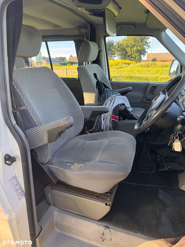 Volkswagen Caravelle Basis / CL - 34