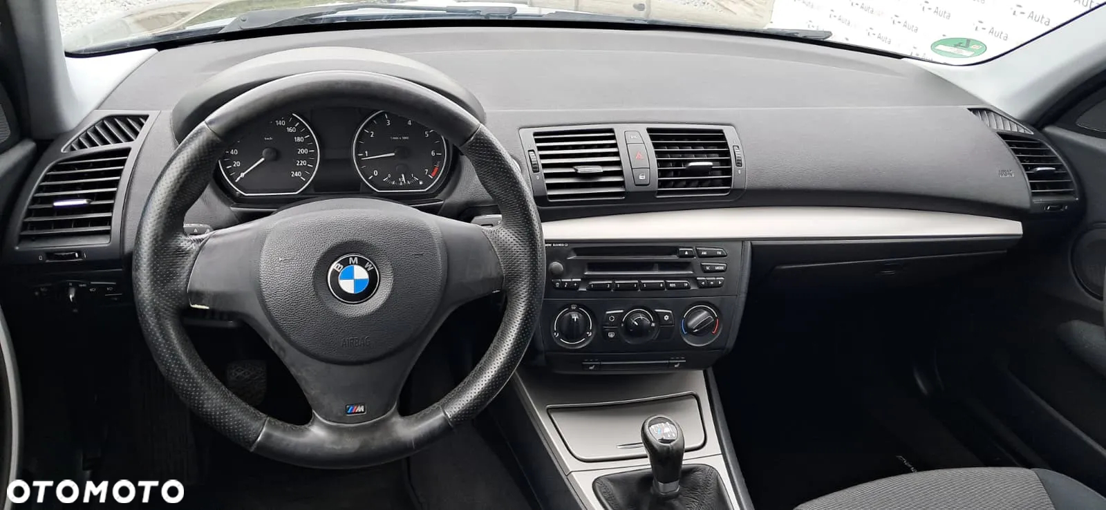 BMW Seria 1 120i - 6