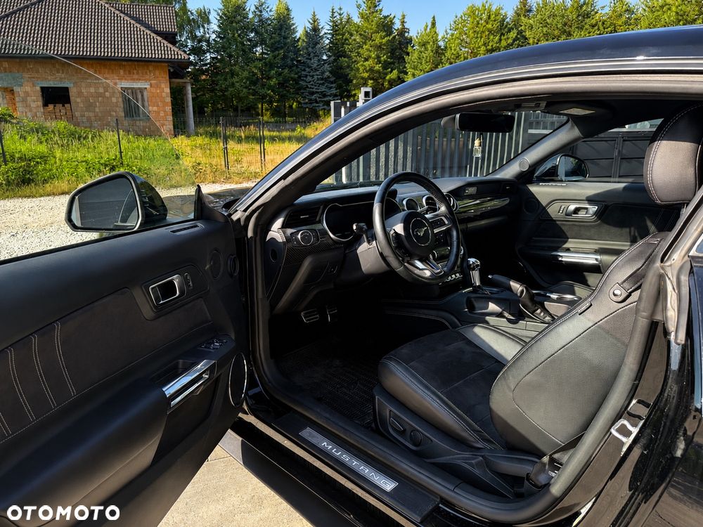 Ford Mustang 5.0 V8 GT - 11