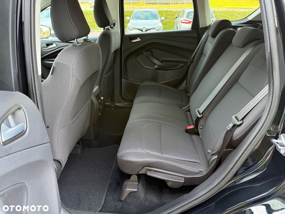 Ford Kuga 1.5 EcoBoost 2x4 Titanium - 11