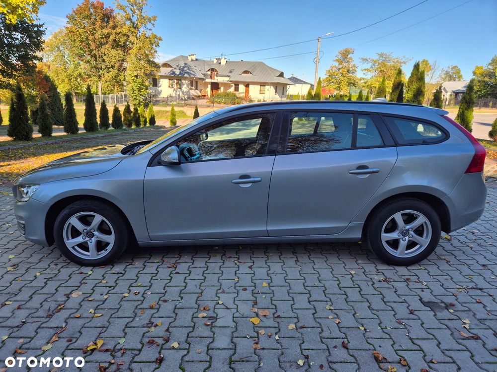 Volvo V60 D2 Drive-E Momentum - 7