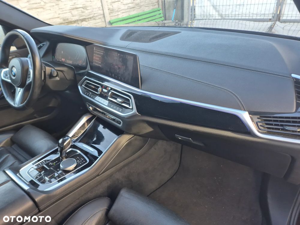 BMW X6 xDrive40i - 19