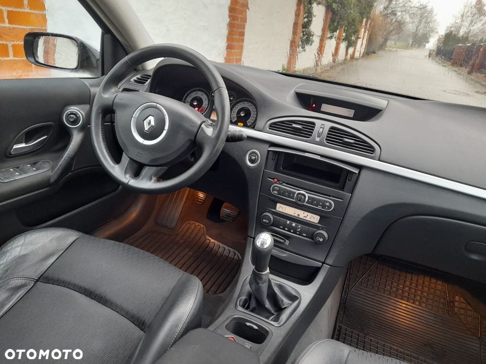 Renault Laguna 2.0 16V Privilege - 17