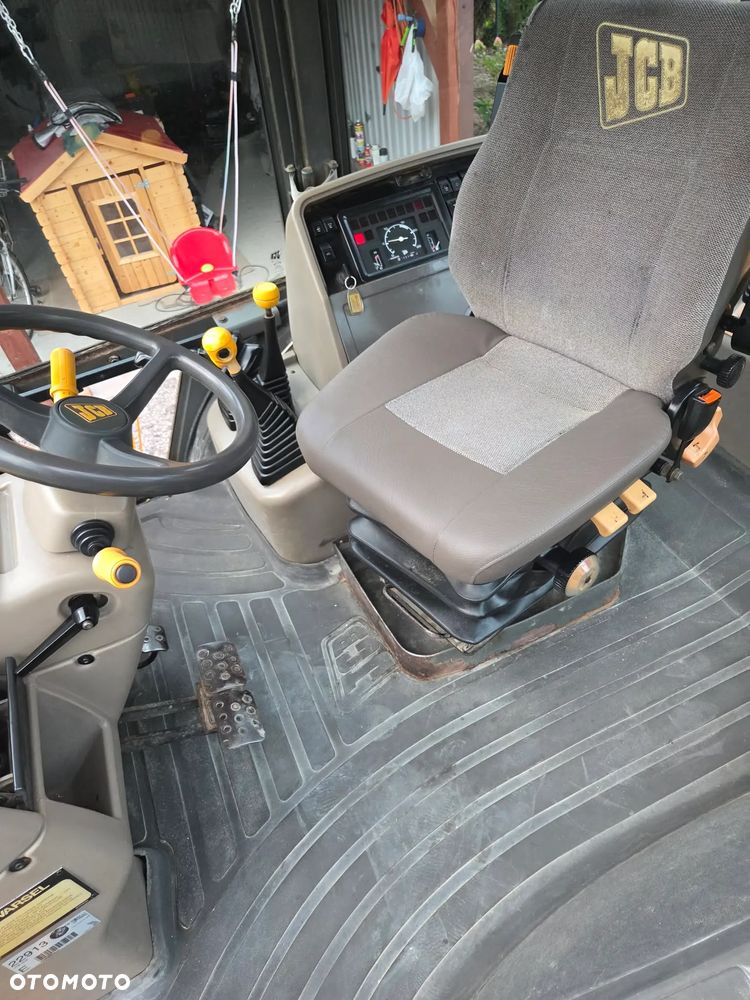 JCB 4CX - 16