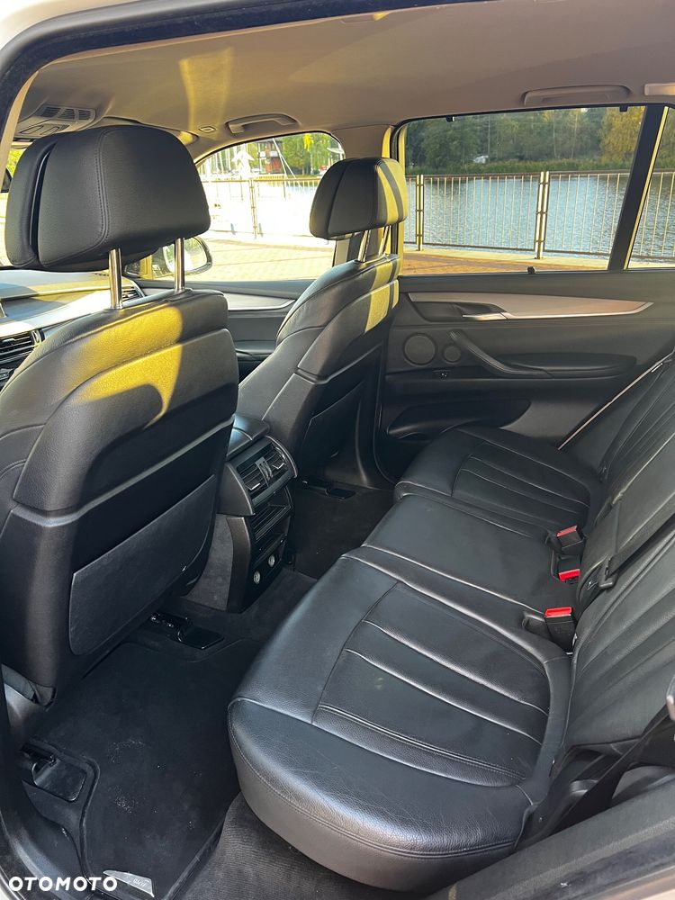 BMW X5 xDrive25d - 11
