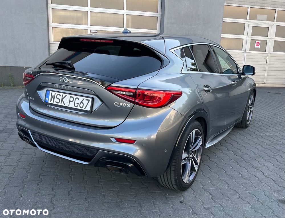 Infiniti Q30 2.2d Sport Tech AWD 7DCT - 16
