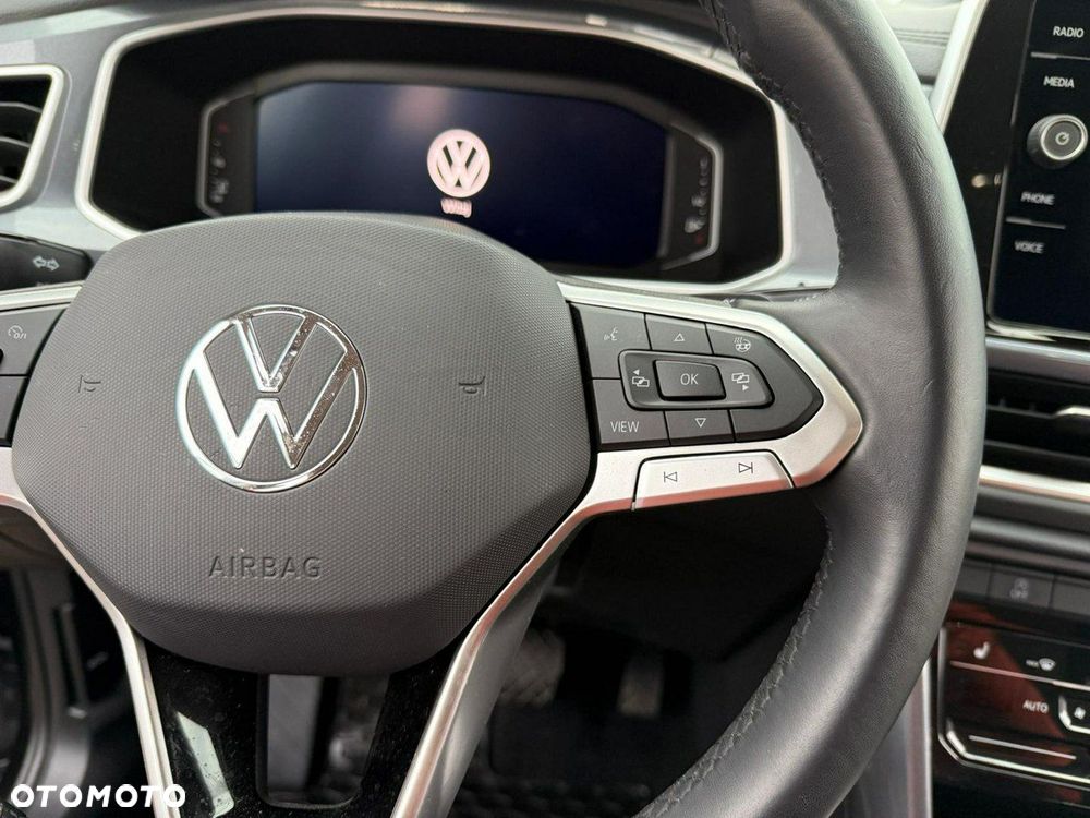 Volkswagen T-Roc - 16