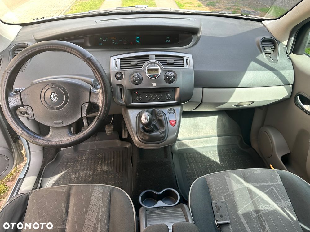 Renault Scenic - 12