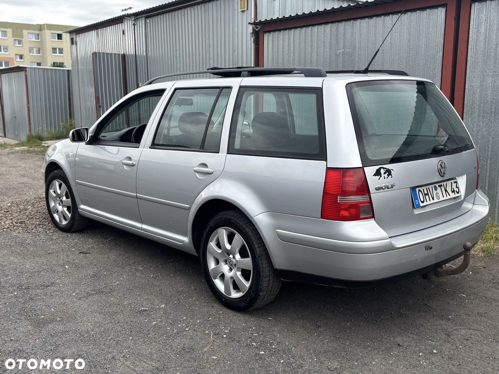 Volkswagen Golf - 2