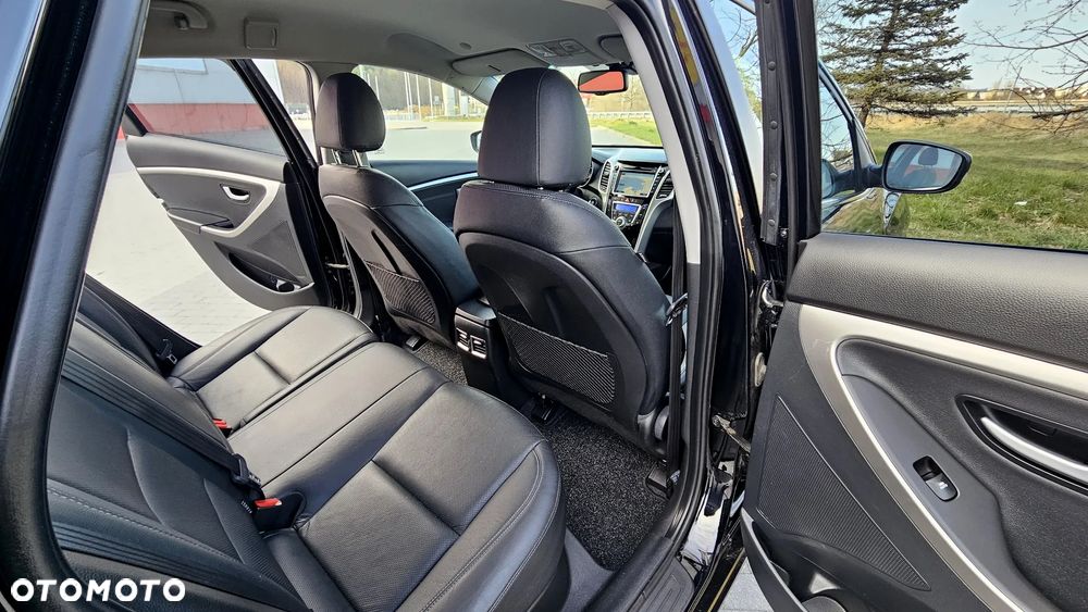 Hyundai i30 1.6 CRDi Automatik Trend - 36