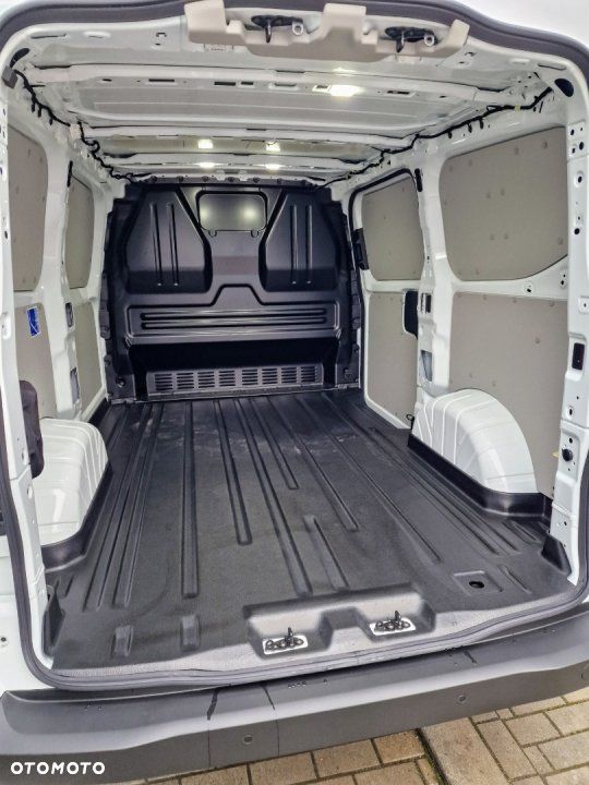 Ford Transit Custom - 10