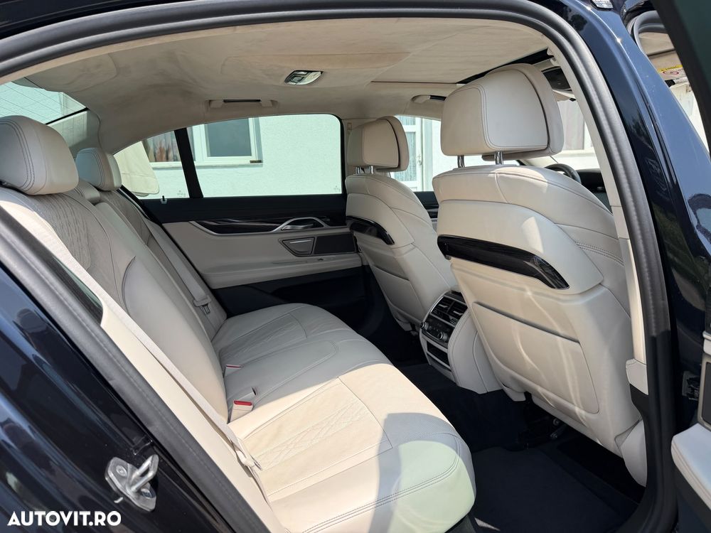 BMW Seria 7 730d xDrive - 13