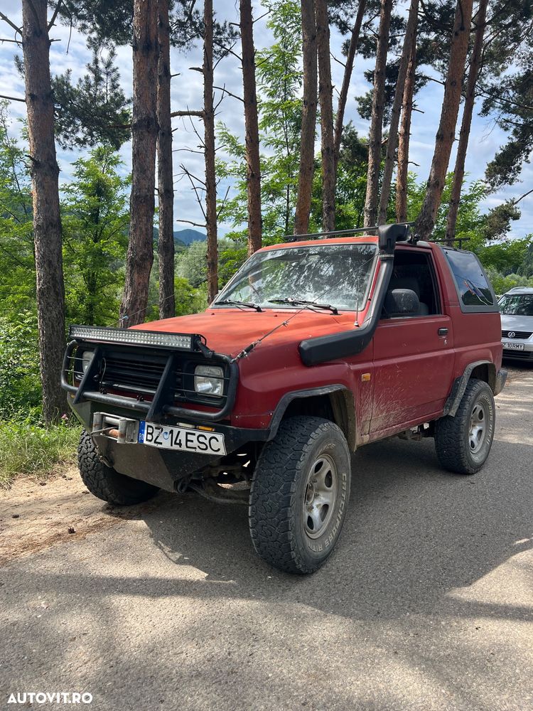 Daihatsu Feroza - 2