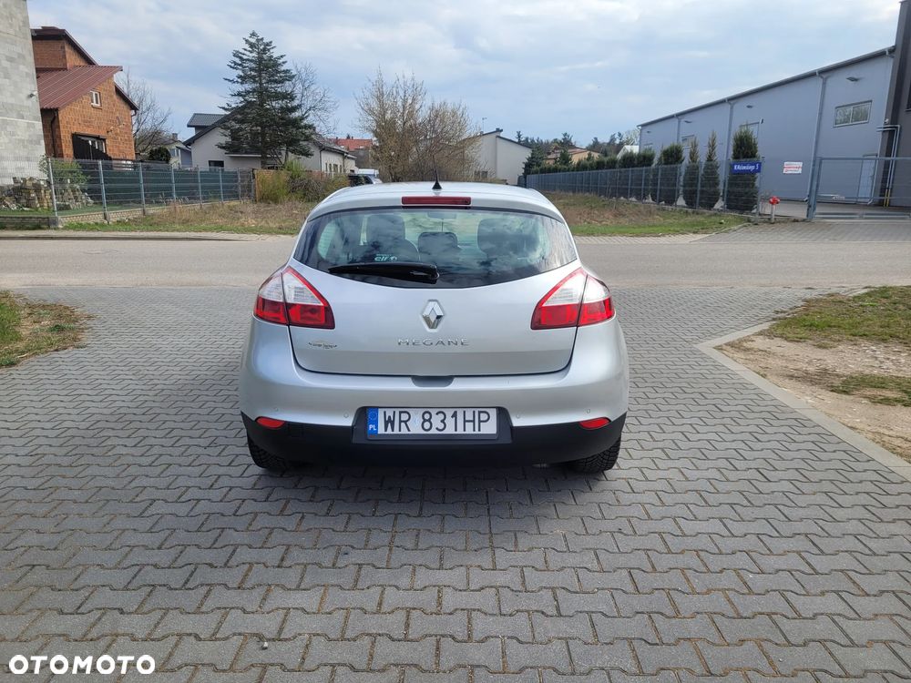 Renault Megane TCe 180 Dynamique - 8