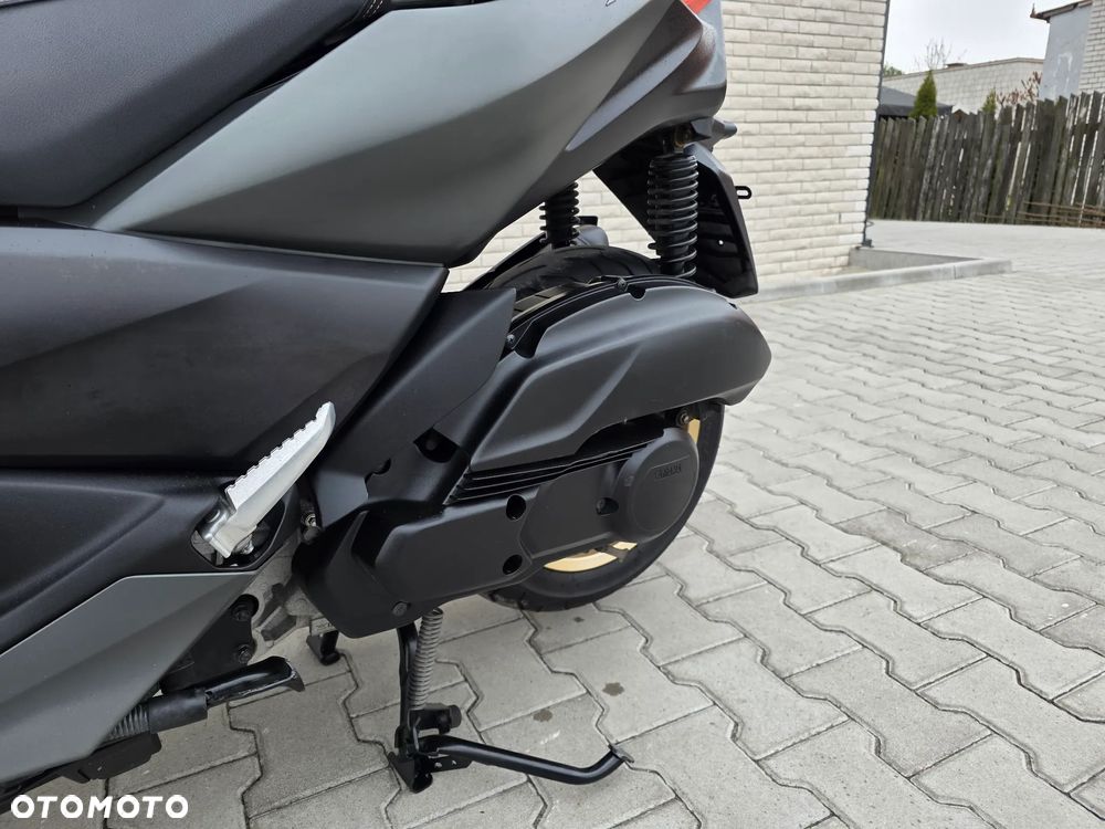 Yamaha X-max - 6