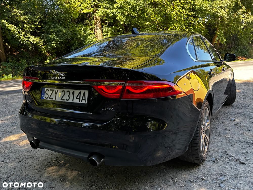 Jaguar XF 35t Prestige - 4