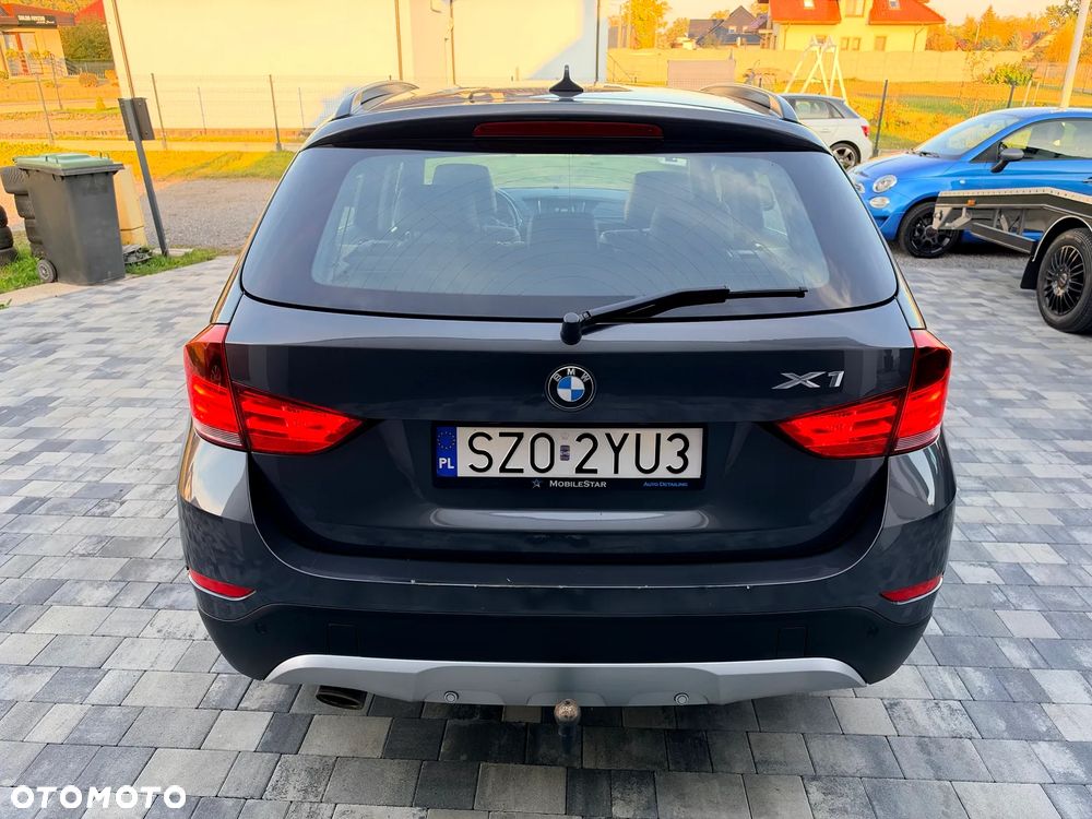 BMW X1 sDrive18d xLine - 31