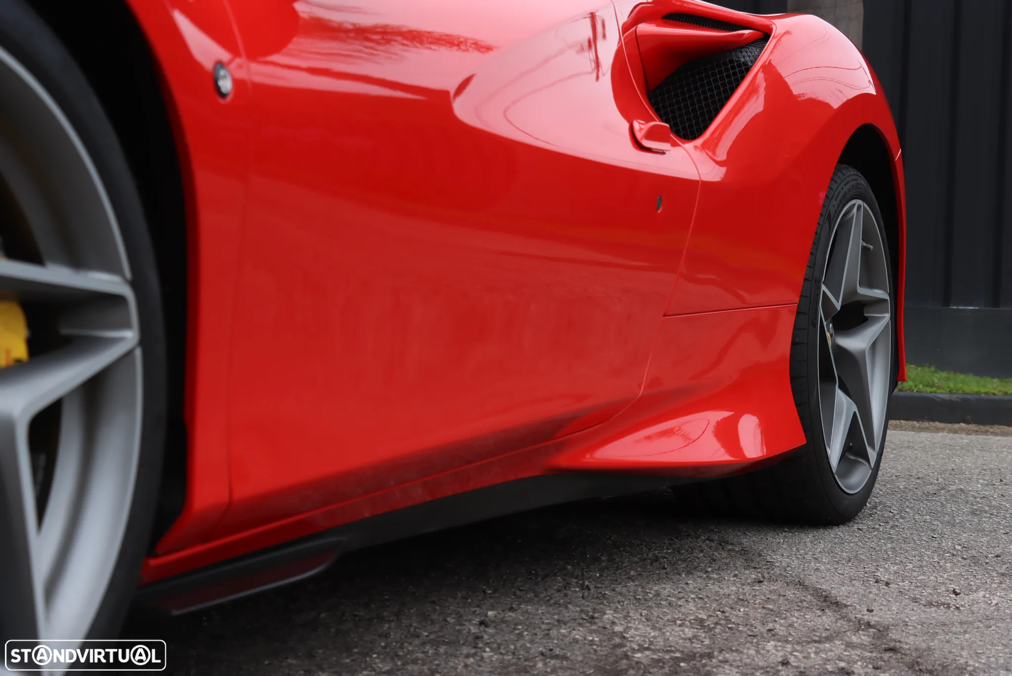 Ferrari F8 Tributo Standard - 14
