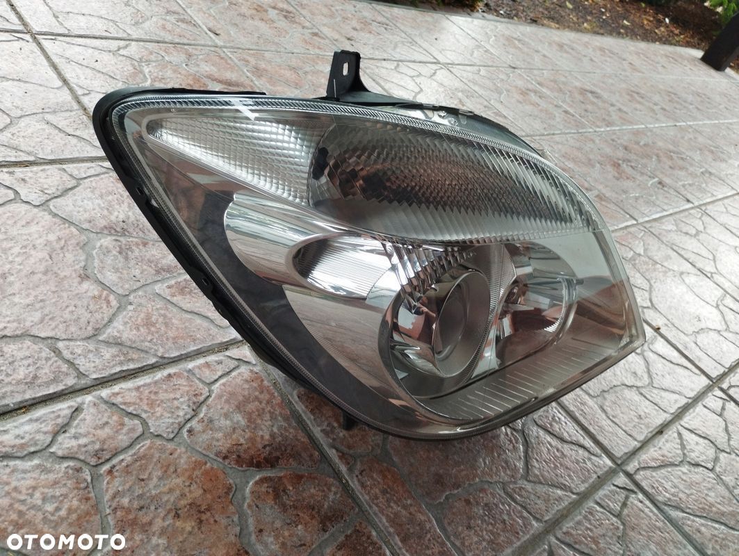 Lampa prawa Xenon Mercedes Sprinter 906 2006-2013 - 1