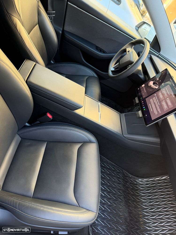 Tesla Model 3 Tração Traseira - 4