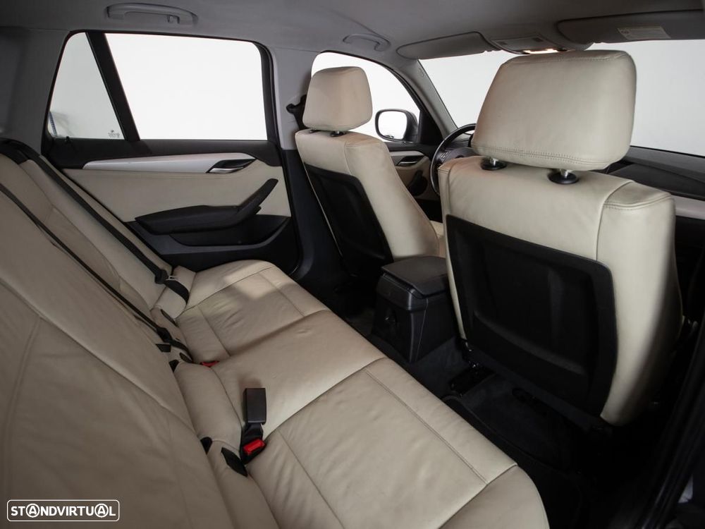 BMW X1 - 10