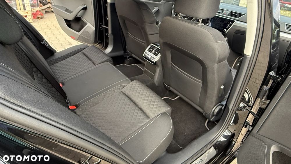 Skoda Superb 2.0 TDI SCR Ambition DSG - 18