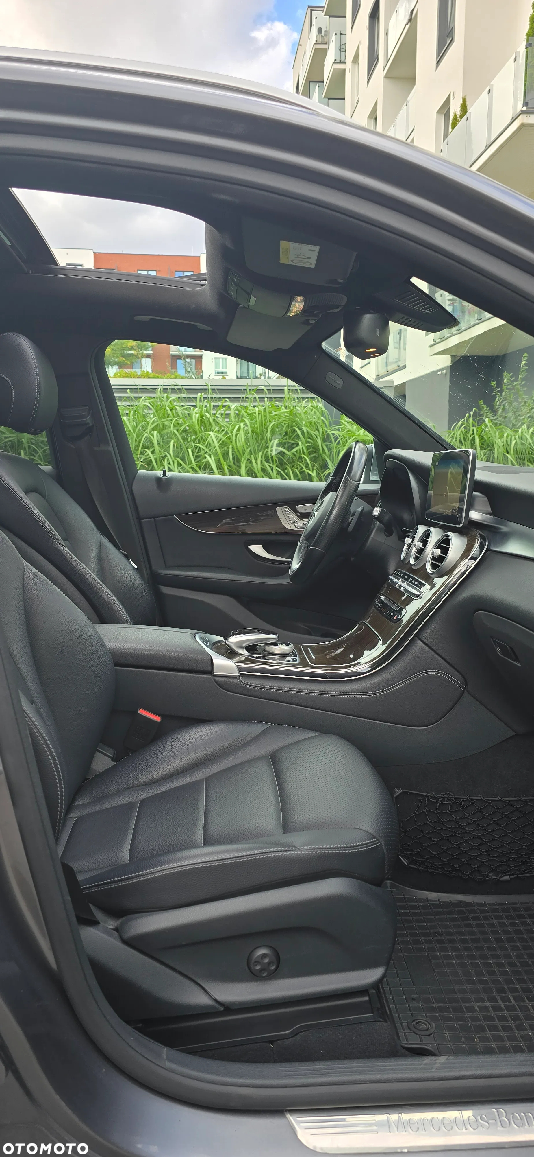 Mercedes-Benz GLC - 17