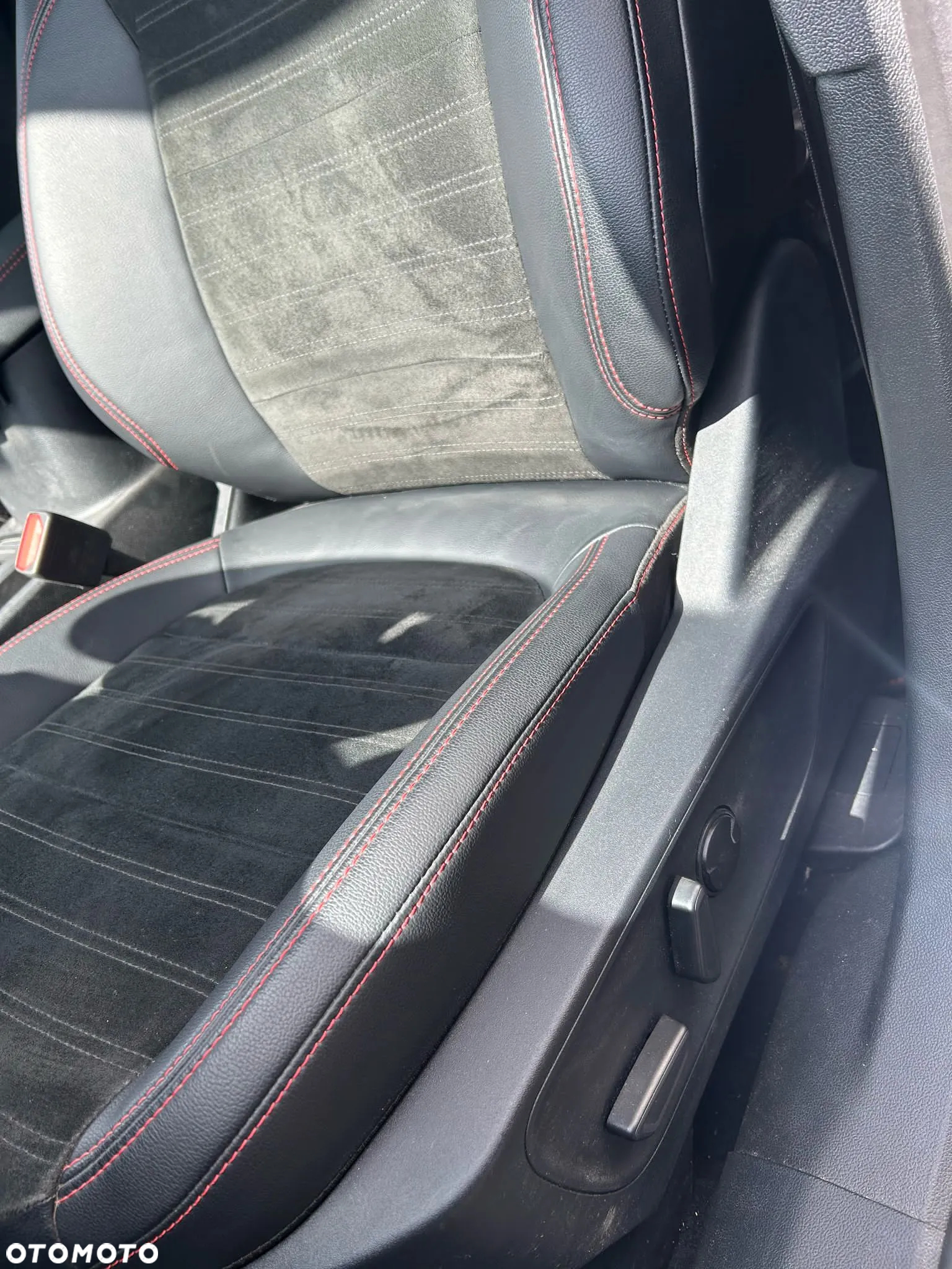 Ford Kuga 1.5 EcoBoost FWD ST-Line - 15